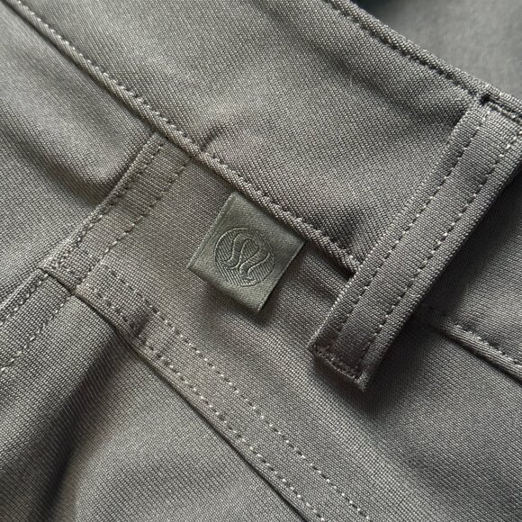 Lululemon ABC Classic-Fit 5 Pocket Pant 30" *Warpstreme - Dark Grey - Picture 4 of 7